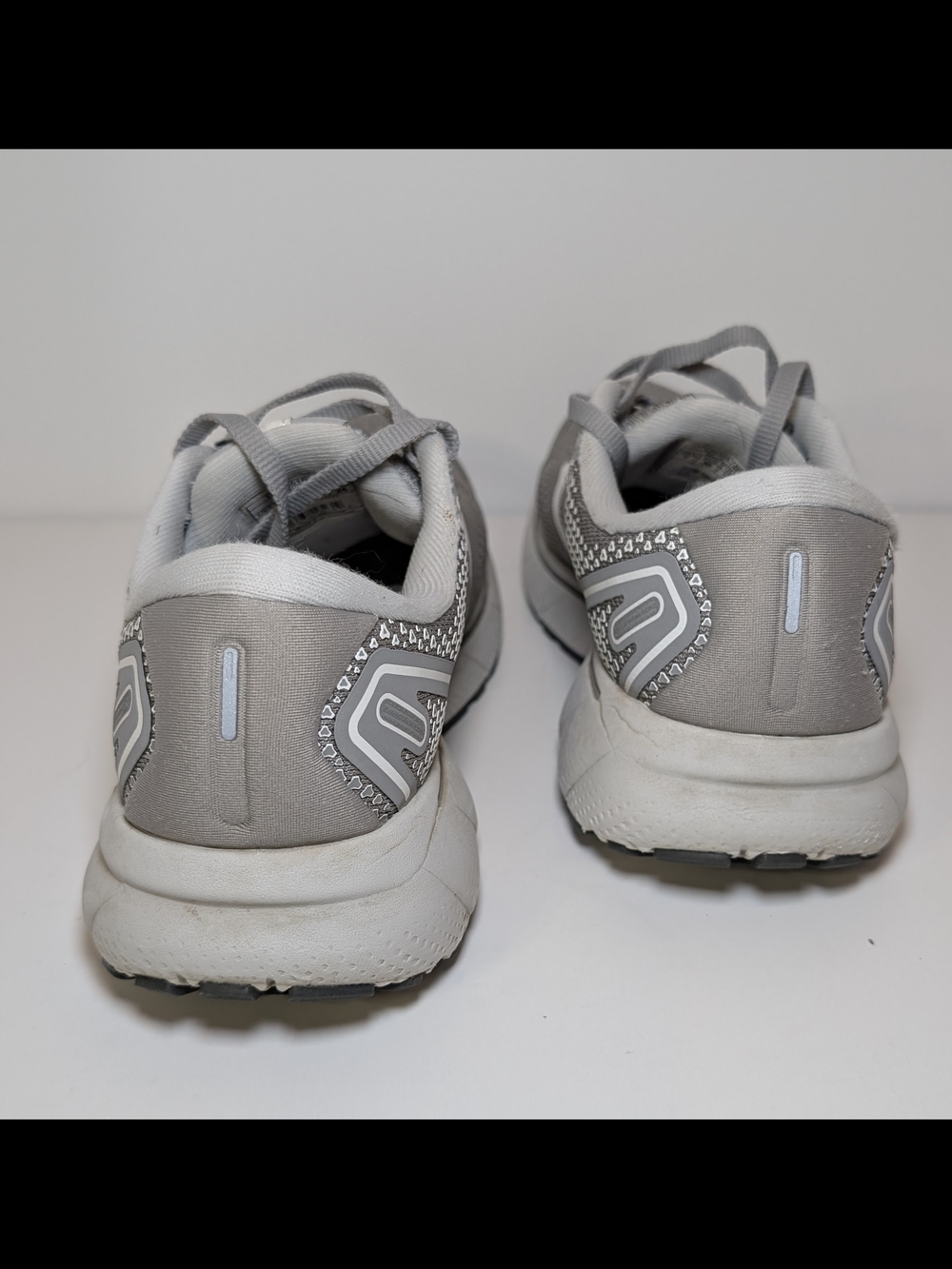 Brooks Ghost 14 Women's Running Shoes - Size 7 - Gray/Silver - Picture 4 of 7